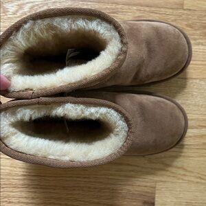 UGG kids Classic Brown Boots size 5